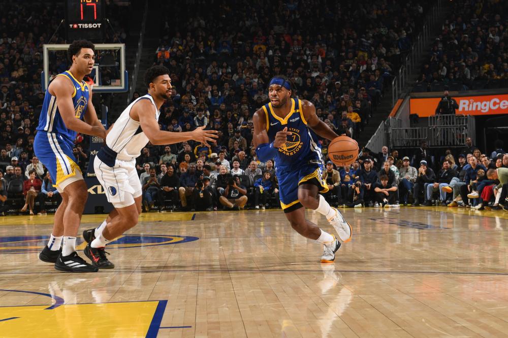 腼腆笑容 腼腆笑容