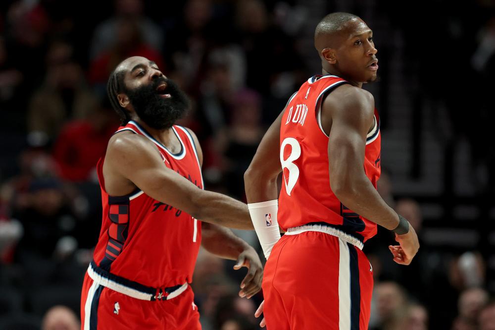 端的巨大潜 端的巨大潜